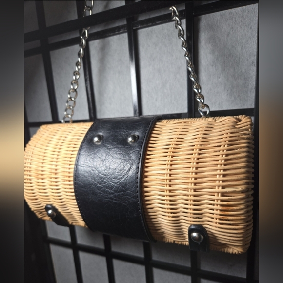 Wicker Baguette Shoulder Bag - Picture 5 of 6